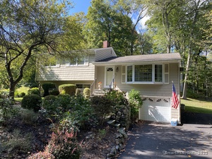 Homes for sale in Ridgefield, CT | 83 Aspen Ledges Rd, Ridgefield, CT 06877 | MLS# 24128062
