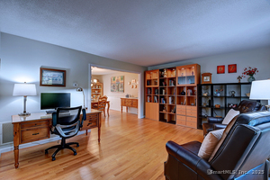 Homes for sale in Cheshire, CT | 884 Moss Farms Rd, Cheshire, CT 06410 | MLS# 24127626