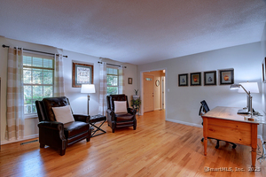 Homes for sale in Cheshire, CT | 884 Moss Farms Rd, Cheshire, CT 06410 | MLS# 24127626