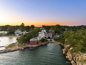 Homes for sale in Branford, CT | 33 Thimble Farms Rd, Branford, CT 06405 | MLS# 24128528