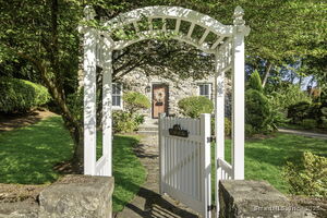 Homes for sale in New Canaan, CT | 180 Summer St, New Canaan, CT 06840 | MLS# 24128764