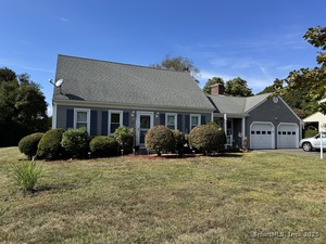 Homes for sale in Meriden, CT | 67 Royal Oak Cir, Meriden, CT 06450 | MLS# 24128815