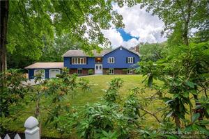 Homes for sale in Hamden, CT | 34 Lloyd St, Hamden, CT 06518 | MLS# 24128828