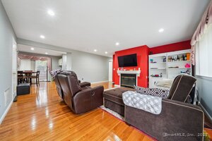 Homes for sale in Stamford, CT | 2289 Bedford St #G17, Stamford, CT 06905 | MLS# 24128452