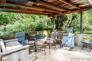 Homes for sale in New Canaan, CT | 61 Smith Ridge Rd, New Canaan, CT 06840 | MLS# 24122837