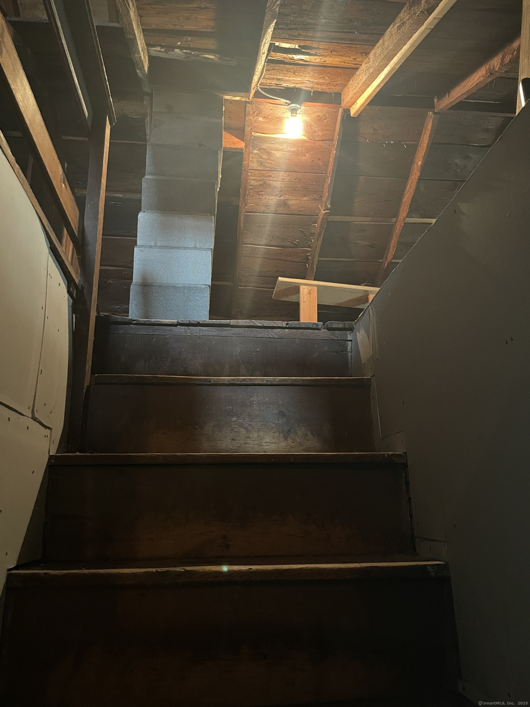 60 Academy, Bristol, 06010, 2 Bedrooms Bedrooms, 0 ,2 BathroomsBathrooms,Residential Rental,For Sale,Academy,0,24128779