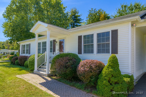 Homes for sale in Southington, CT | 16 Brookside Dr, Southington, CT 06489 | MLS# 24128887