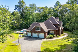 Homes for sale in Wallingford, CT | 126 Cooke Rd, Wallingford, CT 06492 | MLS# 24111167