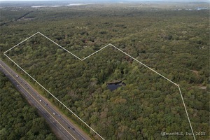 Homes for sale in Old Lyme, CT | 15 Short Hills Rd, Old Lyme, CT 06371 | MLS# 24128959