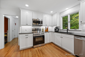 Homes for sale in Somers, CT | 23 Hampden Rd, Somers, CT 06071 | MLS# 24128996