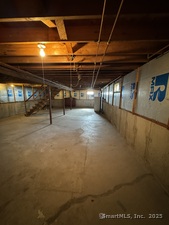 Homes for sale in Meriden, CT | 67 Royal Oak Cir, Meriden, CT 06450 | MLS# 24128815