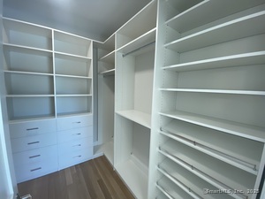 Homes for sale in Southbury, CT | 52 Westenhook Ter, Southbury, CT 06488 | MLS# 24129071