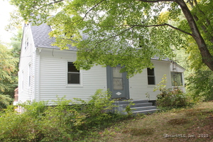 Homes for sale in Hamden, CT | 950 Benham St, Hamden, CT 06514 | MLS# 24128573