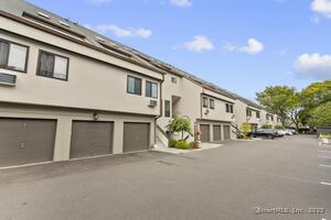 Homes for sale in Stamford, CT | 105 Harbor Dr #117, Stamford, CT 06902 | MLS# 24128150