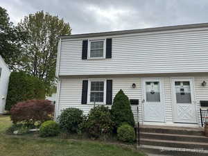 Homes for sale in Glastonbury, CT | 8 Butternut Dr #8, Glastonbury, CT 06033 | MLS# 24129182