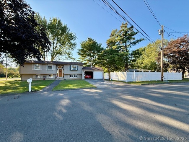 Homes for sale in Milford, CT | 6 Vernon Ct, Milford, CT 06461 | MLS# 24129225