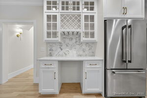 Homes for sale in Glastonbury, CT | 241 Old Farms Rd, Glastonbury, CT 06073 | MLS# 24129237