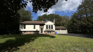 Homes for sale in Norwich, CT | 17 Nemczuk Dr, Norwich, CT 06360 | MLS# 24129376