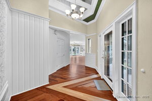 Homes for sale in Simsbury, CT | 1 Alcima Dr, Simsbury, CT 06070 | MLS# 24129099