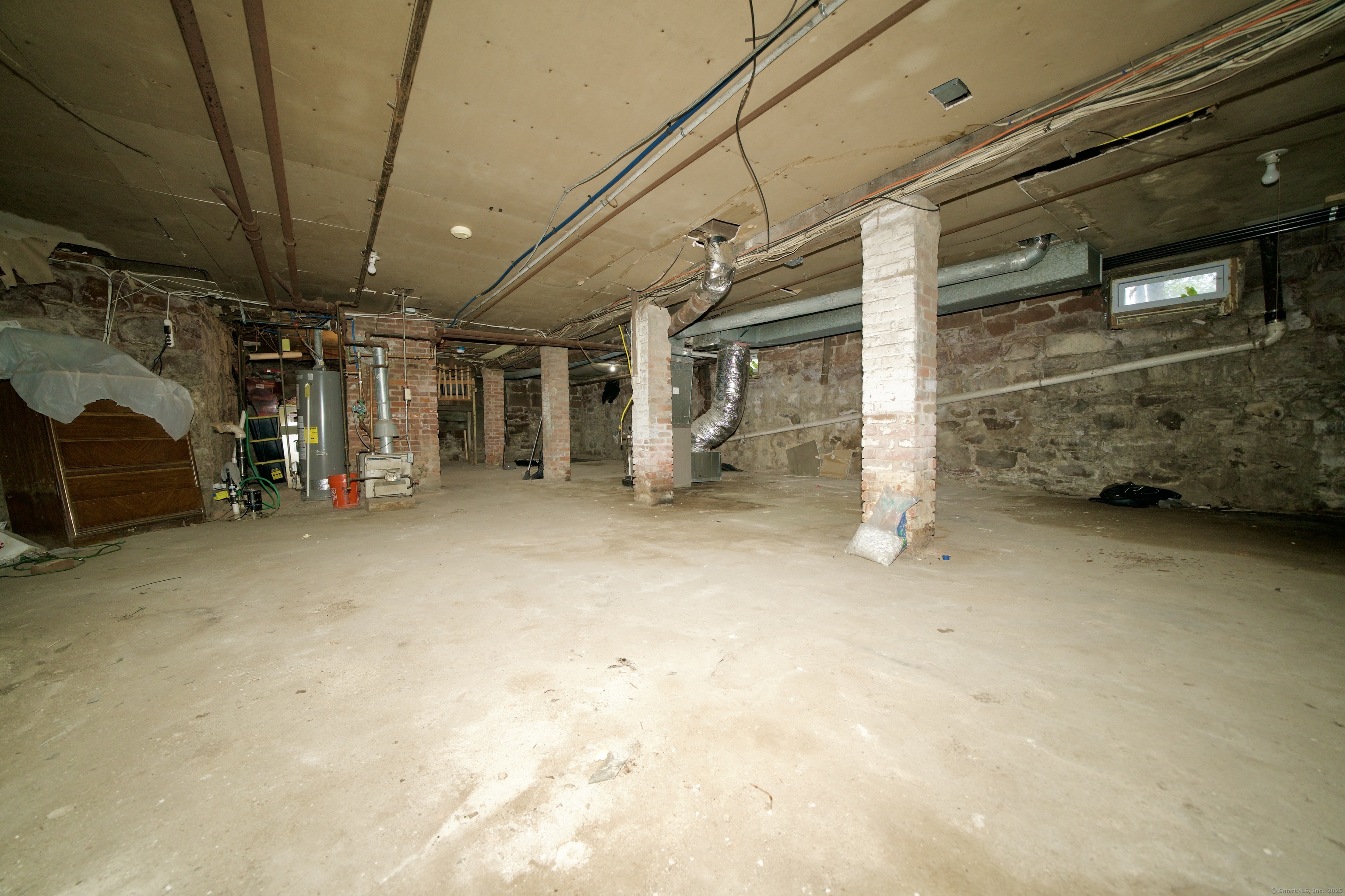 96 Sargeant, Hartford, 06154, 8 Bedrooms Bedrooms, 0 ,3 BathroomsBathrooms,Multi-family For Sale,For Sale,Sargeant,0,24129444