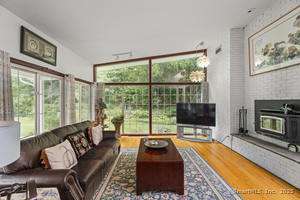 Homes for sale in Woodbridge, CT | 46 Tumblebrook Rd, Woodbridge, CT 06525 | MLS# 24129417