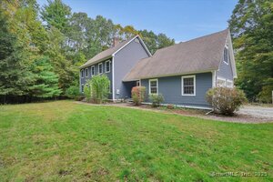 Homes for sale in Mansfield, CT | 152 Cedar Swamp Rd, Mansfield, CT 06268 | MLS# 24129496