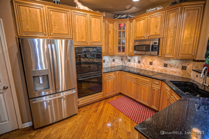 Homes for sale in Prospect, CT | 11 Poplar Dr #11, Prospect, CT 06712 | MLS# 24129091