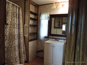 Homes for sale in Thompson, CT | 81 Parkway Dr, Thompson, CT 06277 | MLS# 24129585