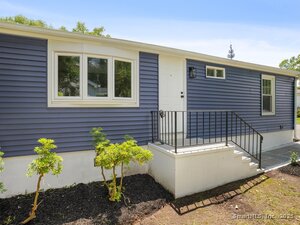 Homes for sale in Westport, CT | 28 Crescent Park Rd, Westport, CT 06880 | MLS# 24129663