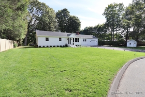 Homes for sale in Norwalk, CT | 9 Arnold Ln, Norwalk, CT 06853 | MLS# 24118738