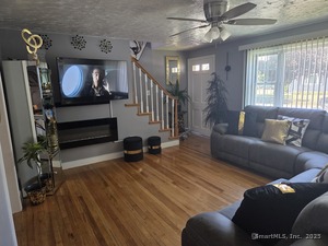 Homes for sale in Hamden, CT | 424 Circular Ave, Hamden, CT 06514 | MLS# 24129800