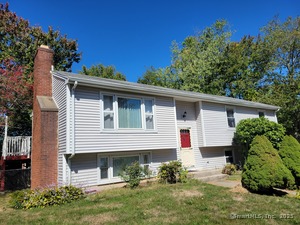 Homes for sale in West Haven, CT | 11 Meadowbrook Rd, West Haven, CT 06516 | MLS# 24123279