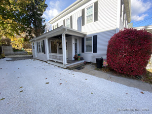 Homes for sale in New Hartford, CT | 537 Main St, New Hartford, CT 06057 | MLS# 24129958