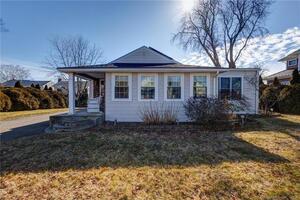 Homes for sale in Old Saybrook, CT | 24 Seabreeze Rd, Old Saybrook, CT 06475 | MLS# 24129970