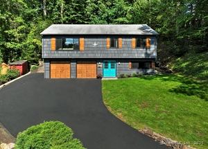 Homes for sale in Trumbull, CT | 138 Pinewood Trl, Trumbull, CT 06611 | MLS# 24130043