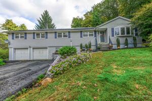 Homes for sale in North Haven, CT | 201 Rimmon Rd, North Haven, CT 06473 | MLS# 24128577