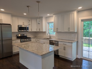 Homes for sale in Hamden, CT | 655 Evergreen Ave, Hamden, CT 06518 | MLS# 24130164