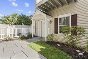 Homes for sale in Stamford, CT | 160 Glenbrook Rd #4D, Stamford, CT 06902 | MLS# 24130215