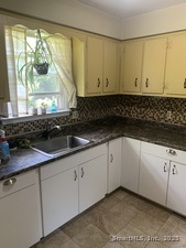 Homes for sale in Branford, CT | 56F Briarwood Ln #56f, Branford, CT 06405 | MLS# 24130319