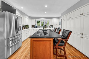 Homes for sale in Brookfield, CT | 26 Cove Rd, Brookfield, CT 06804 | MLS# 24129397