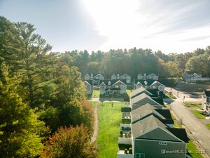 Homes for sale in Killingly, CT | 16 Valley View Dr, Killingly, CT 06241 | MLS# 24130625