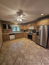 Homes for sale in Waterbury, CT | 1385 Highland Ave #20 A, Waterbury, CT 06708 | MLS# 24130611