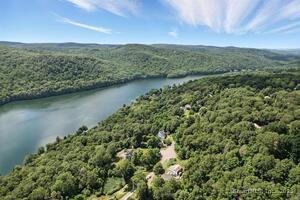 Homes for sale in New Fairfield, CT | 11 Squantz View Dr, New Fairfield, CT 06812 | MLS# 24130792