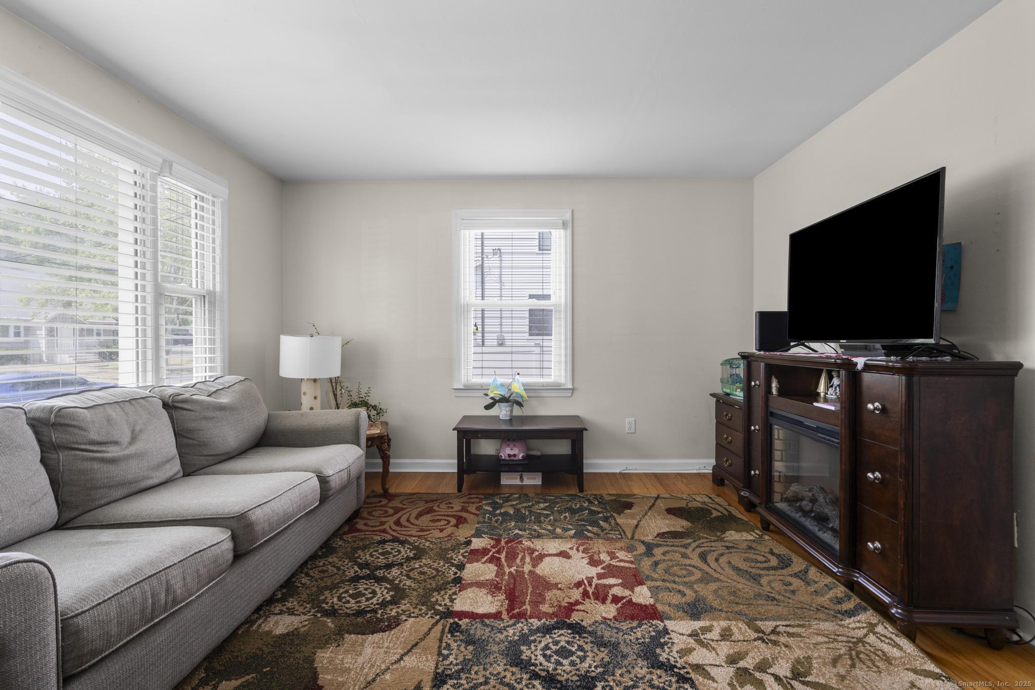 Photo 3 of 214 Country Road, Fairfield, CT