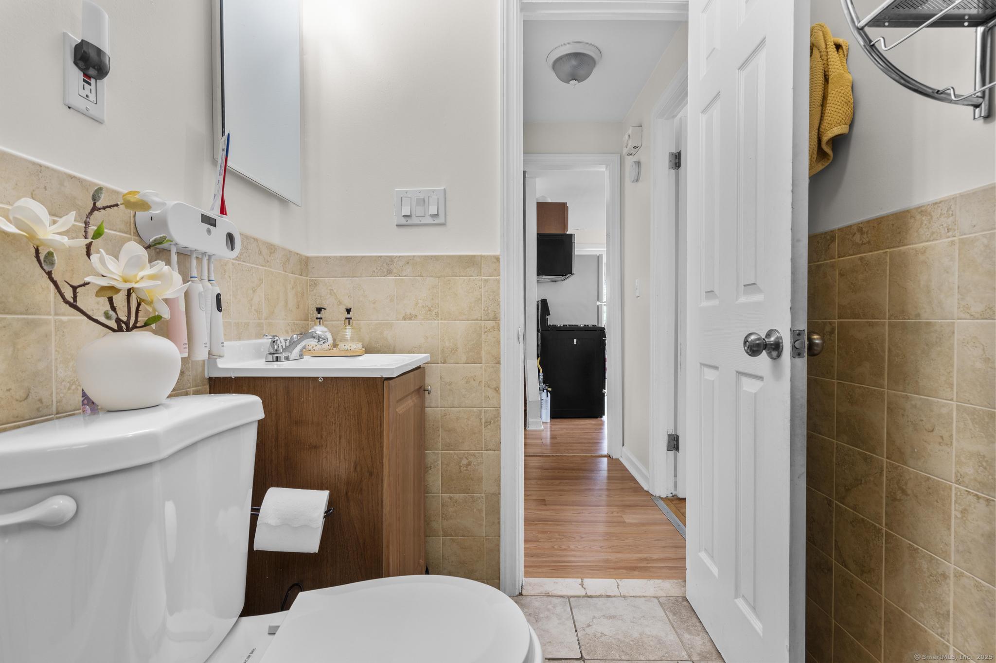 Photo 13 of 214 Country Road, Fairfield, CT