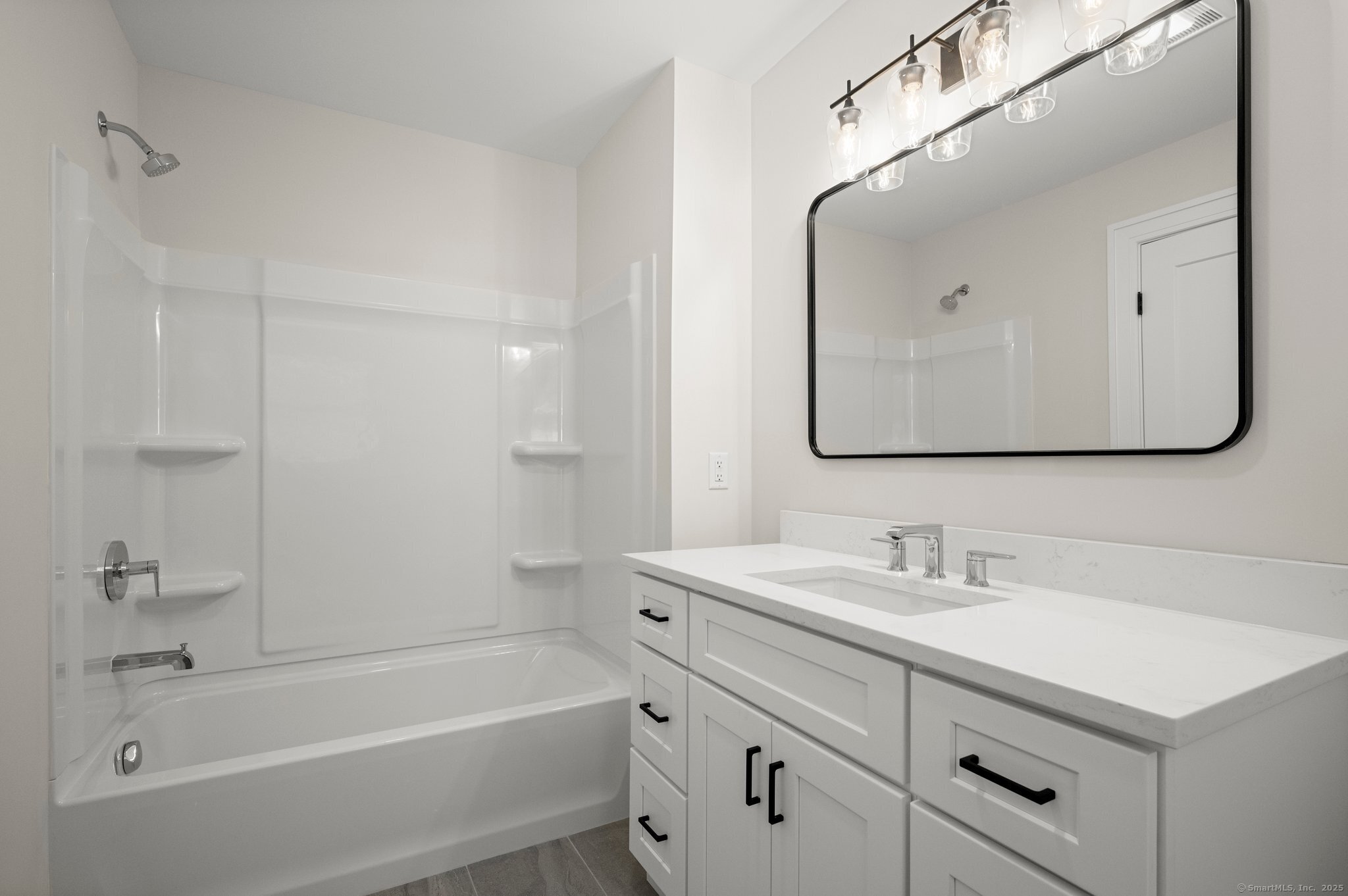 Homes for sale in Bethel, CT | 6 Fieldstone Ct, Bethel, CT 06801 | MLS# 24130926