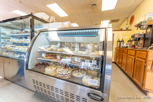 Homes for sale in Woodstock, CT | 53 Route 171 Route, Woodstock, CT 06281 | MLS# 24130948