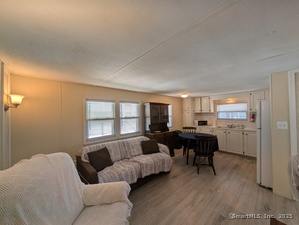 Homes for sale in Shelton, CT | 14 Horseshoe Dr, Shelton, CT 06484 | MLS# 24128712