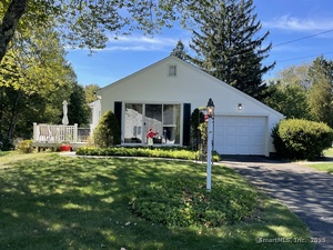 Homes for sale in Clinton, CT | 82 N High St, Clinton, CT 06413 | MLS# 24129228