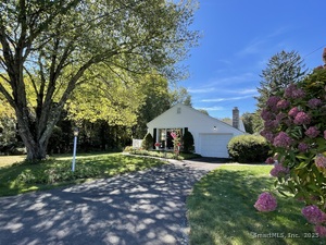 Homes for sale in Clinton, CT | 82 N High St, Clinton, CT 06413 | MLS# 24129228